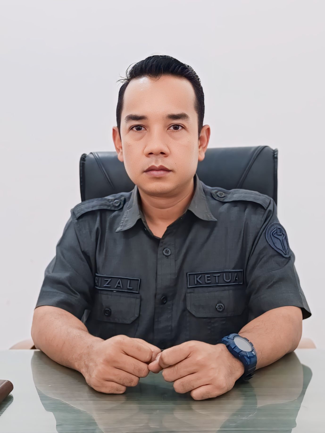 Ketua Bawaslu Kabupaten Lombok Barat, Rizal Umami saat dimintai keterangan di Kantor Bawaslu Kabupaten Lombok Barat 30/09/2024