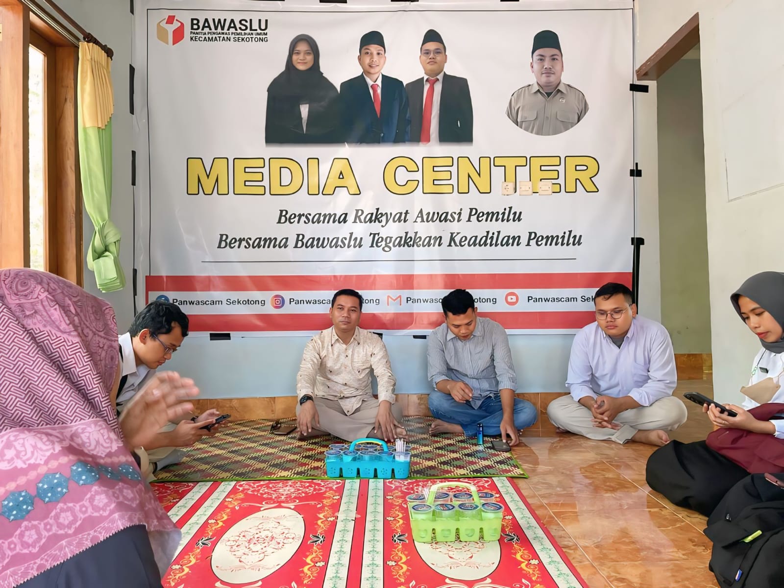 Samasul Hadi, Anggota Bawaslu Lobar Monitoring dan Sosialisasi SIWASLIH ke Panwaslu Kecamatan Sekotong.02/10