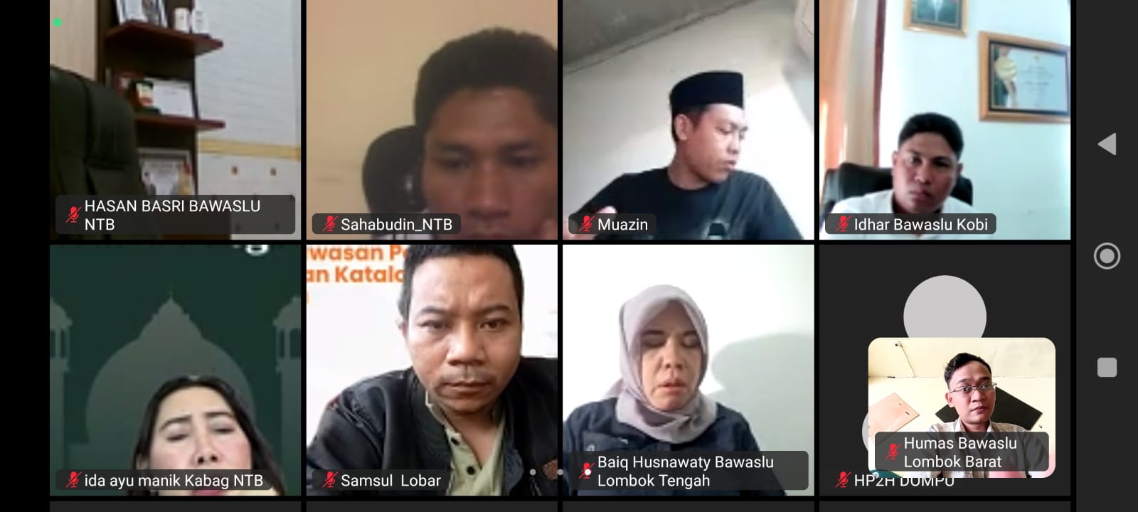 Anggota Bawaslu Kabupaten Lombok Barat, Samsul Hadi, mengikuti Rapat Strategi Pengawasan Pemutakhiran Data Pemilih Berkelanjutan (PDPB) secara daring pada Rabu, 4 Juni 2025