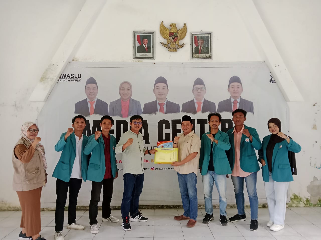 Foto Bersama Pelepasan Pahasiswa PKL UIN Mataram. Jum'at 24/10/25