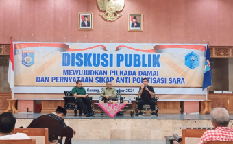 Penyampaian Materi oleh Anggota Bawaslu provinsi NTB, Suhardi, S.IP., MH 
