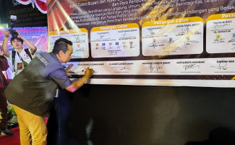 penandatanganan deklarasi kampanye damai untuk Pilkada Kabupaten Lombok Barat