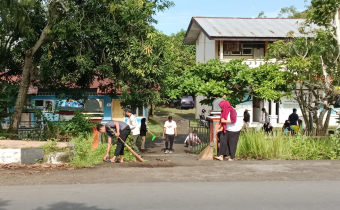 Bawaslu Lobar Laksanakan Kegiatan JUMPA BERLIAN di Lingkungan Kantor. Jum'at 09 Januari 2026