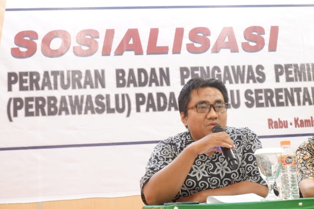 Bawaslu Lobar Gelar Sosialisasi Peraturan Badan Pengawas Pemilihan Umum Perbawaslu Keterbukaan 